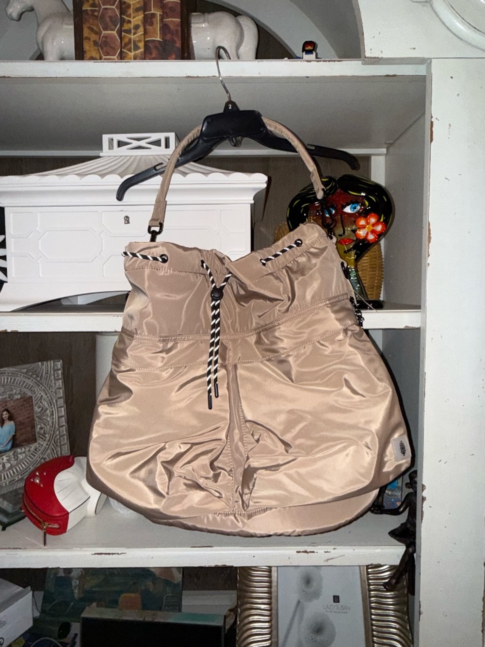 Free People FP movement sandy sand Ego boost mega bucket bag nwt - Picture 3 of 5